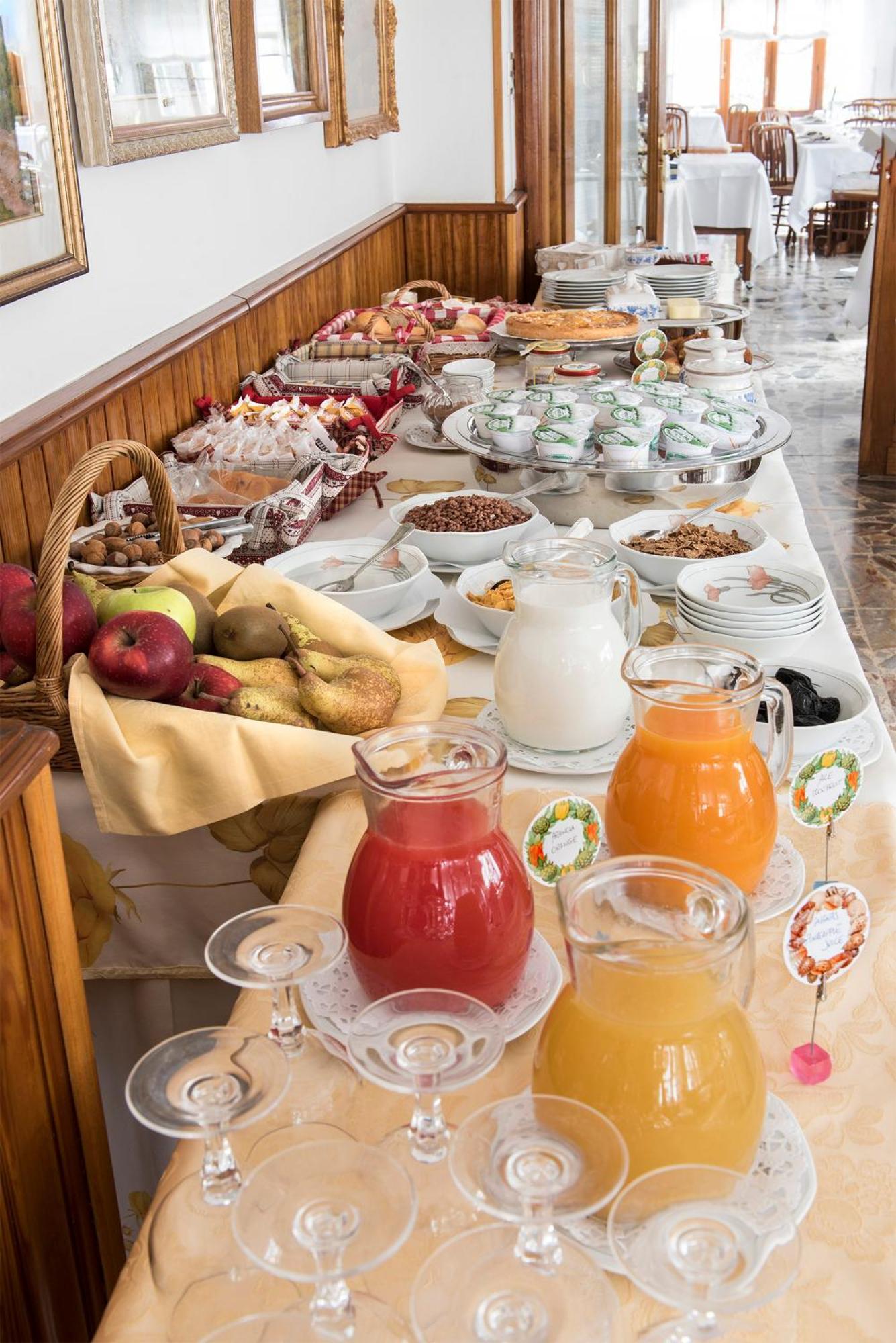 Hotel Ristorante Miramonti Santa Maria Maggiore Esterno foto